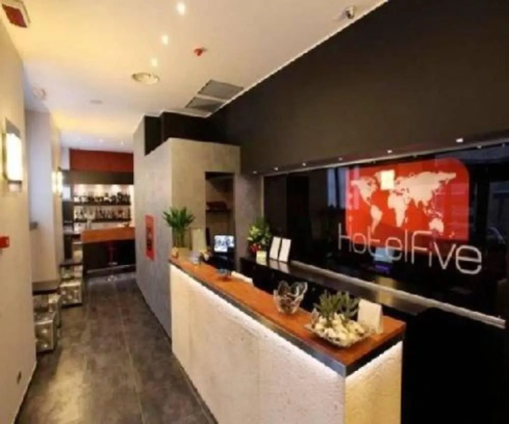Hotel Five Milão